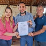 Prefeito Eduardo Moreira sanciona lei que cria bônus para servidores das Secretarias de Urbanismo e Viação e Obras